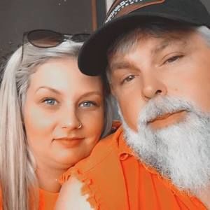 Meet your Posher, Chrissy